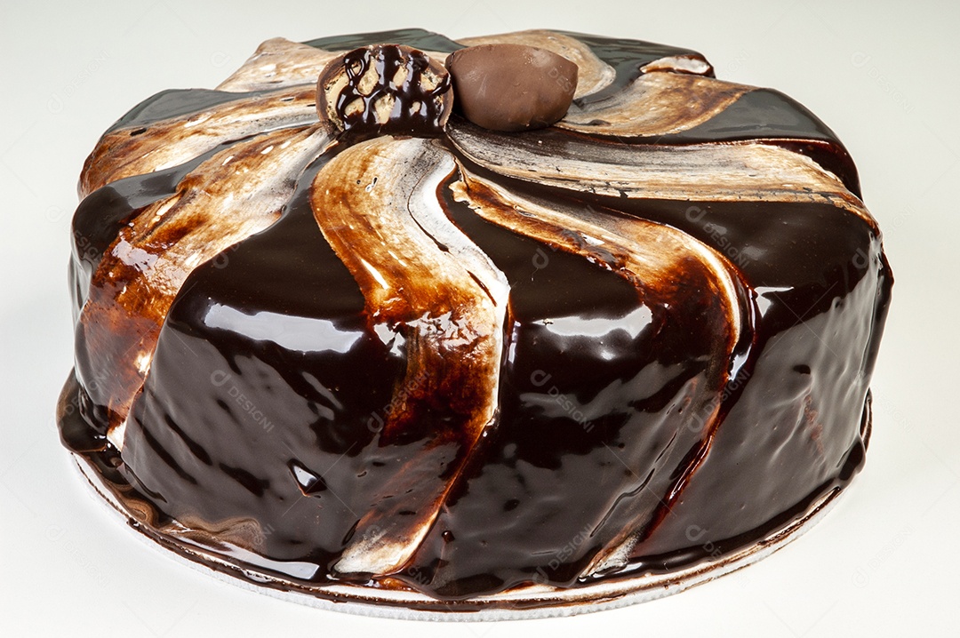 Bolo de chocolate com bombom