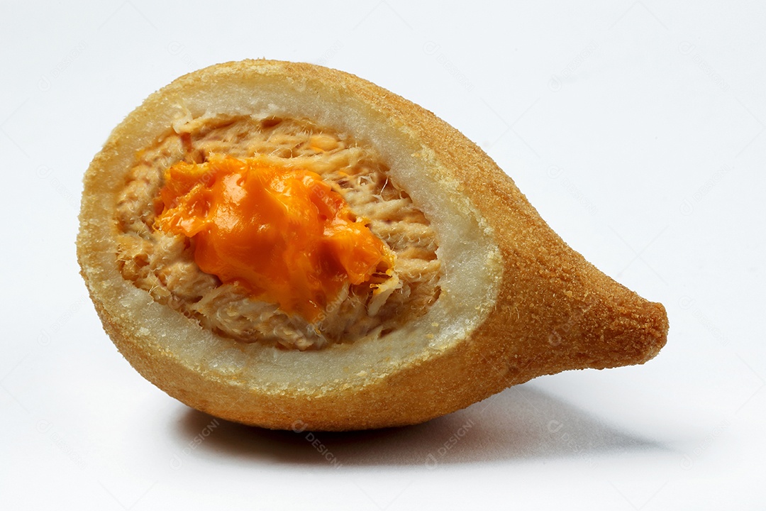Coxinha de frango com cheddar