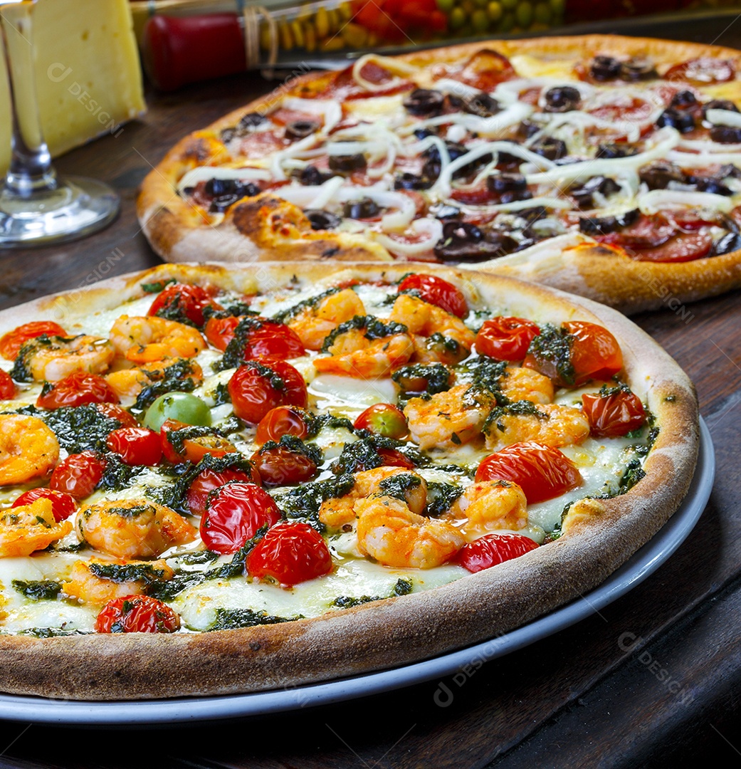 Deliciosa pizza de frutos do mar