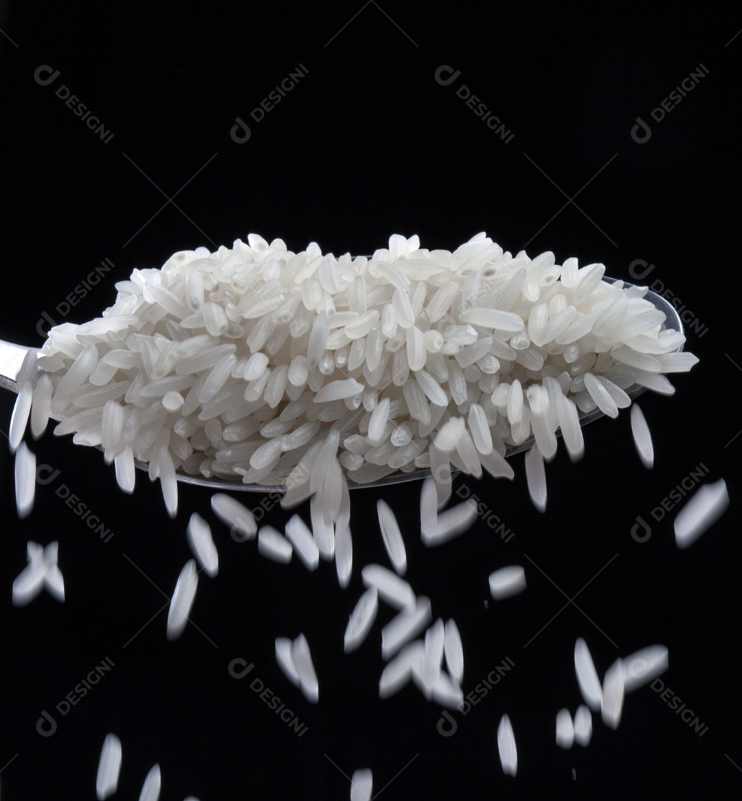 Colher de arroz cru