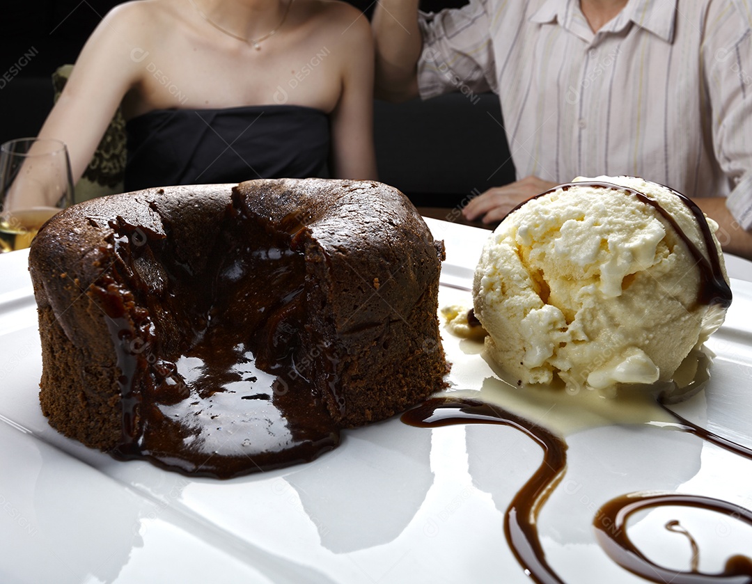 Bolo lava fondant de chocolate petit gateau
