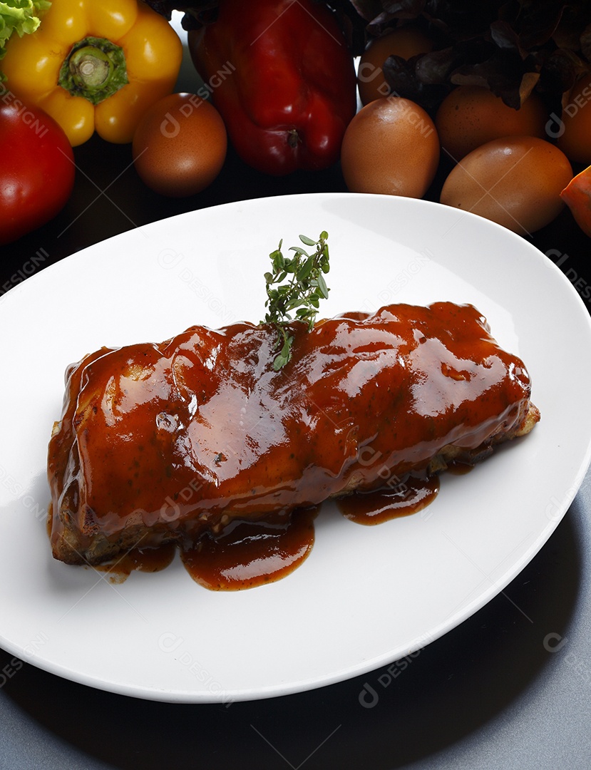 Costela assada com molho barbecue