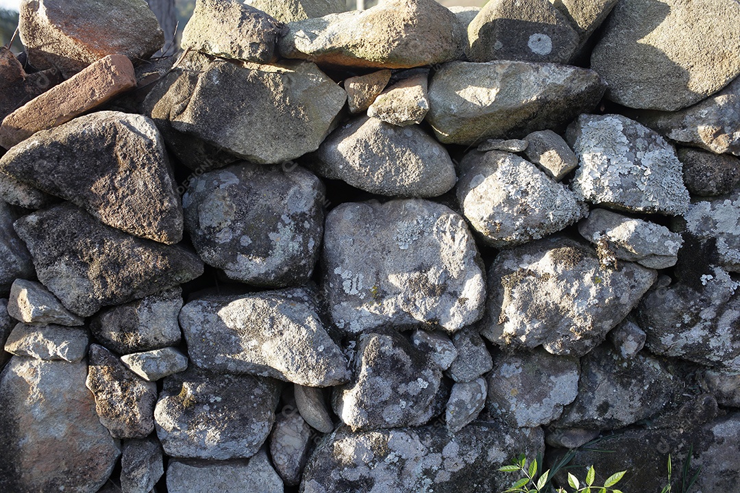 Parede de pedra antiga