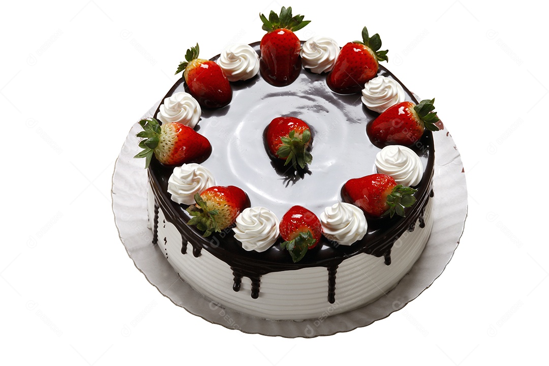 Bolo de chantilly com cobertura de morango