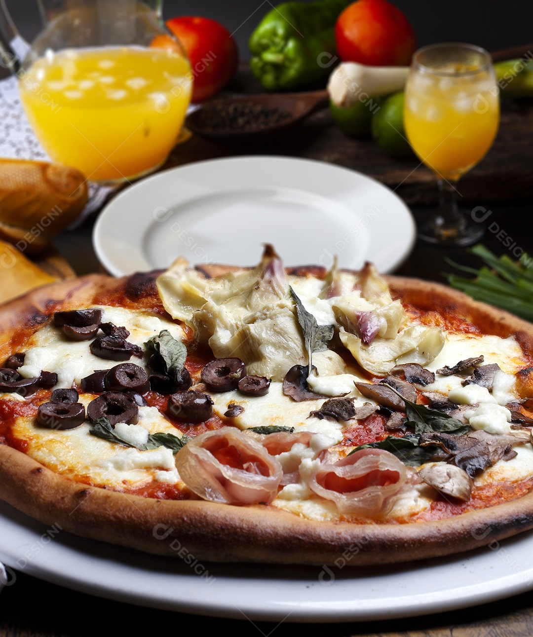 Pizza de múltiplos sabores delicioso