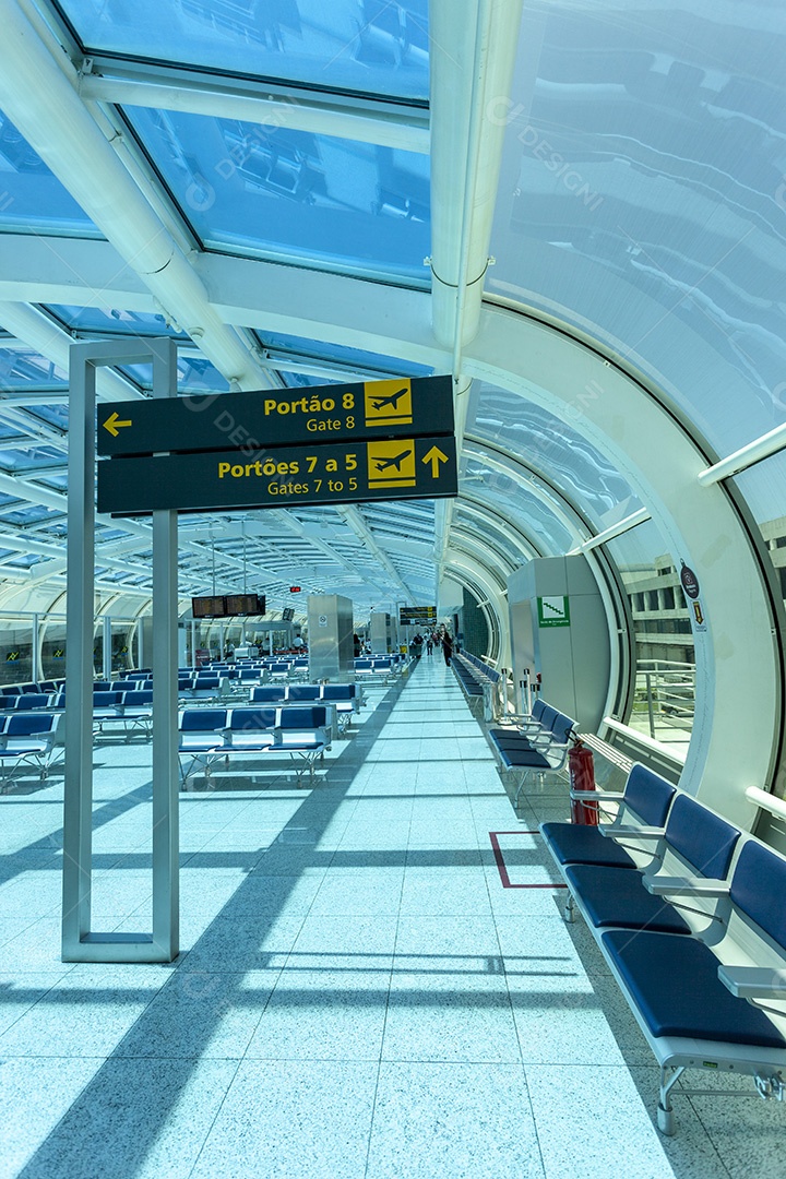 O aeroporto santos dumont é um aeroporto doméstico no Rio de Janeiro