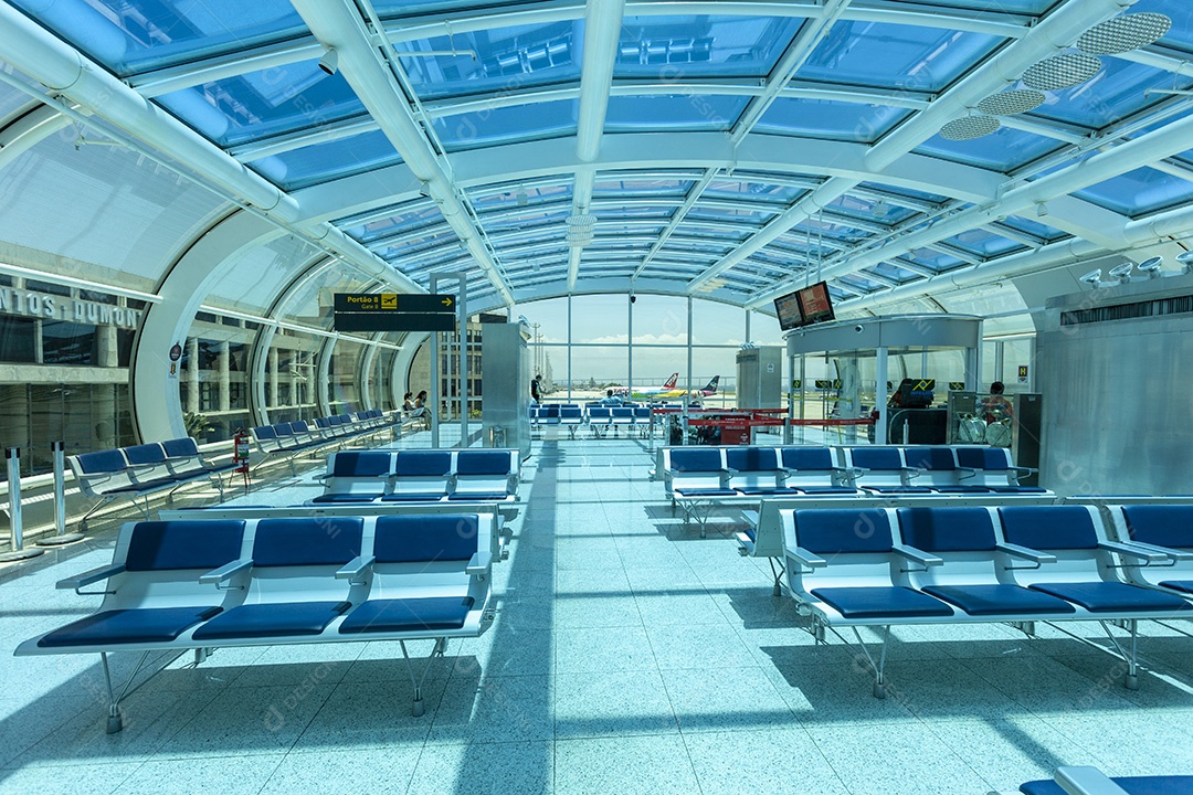 O aeroporto santos dumont é um aeroporto doméstico no Rio de Janeiro