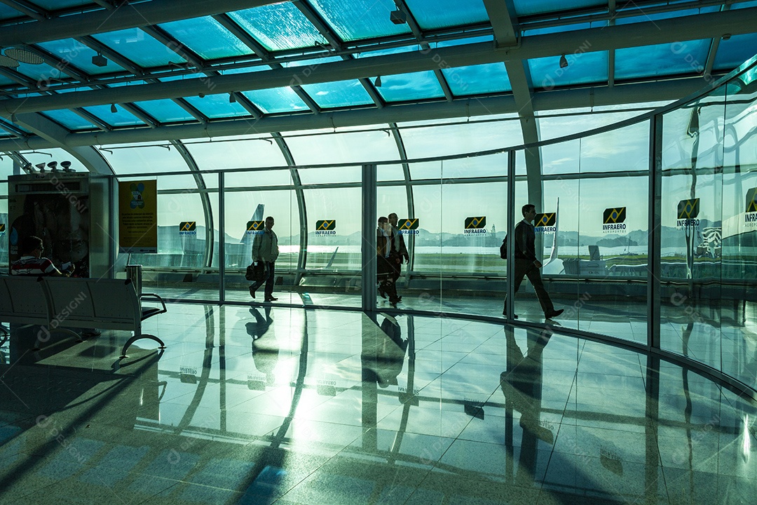 O aeroporto santos dumont é um aeroporto doméstico no Rio de Janeiro