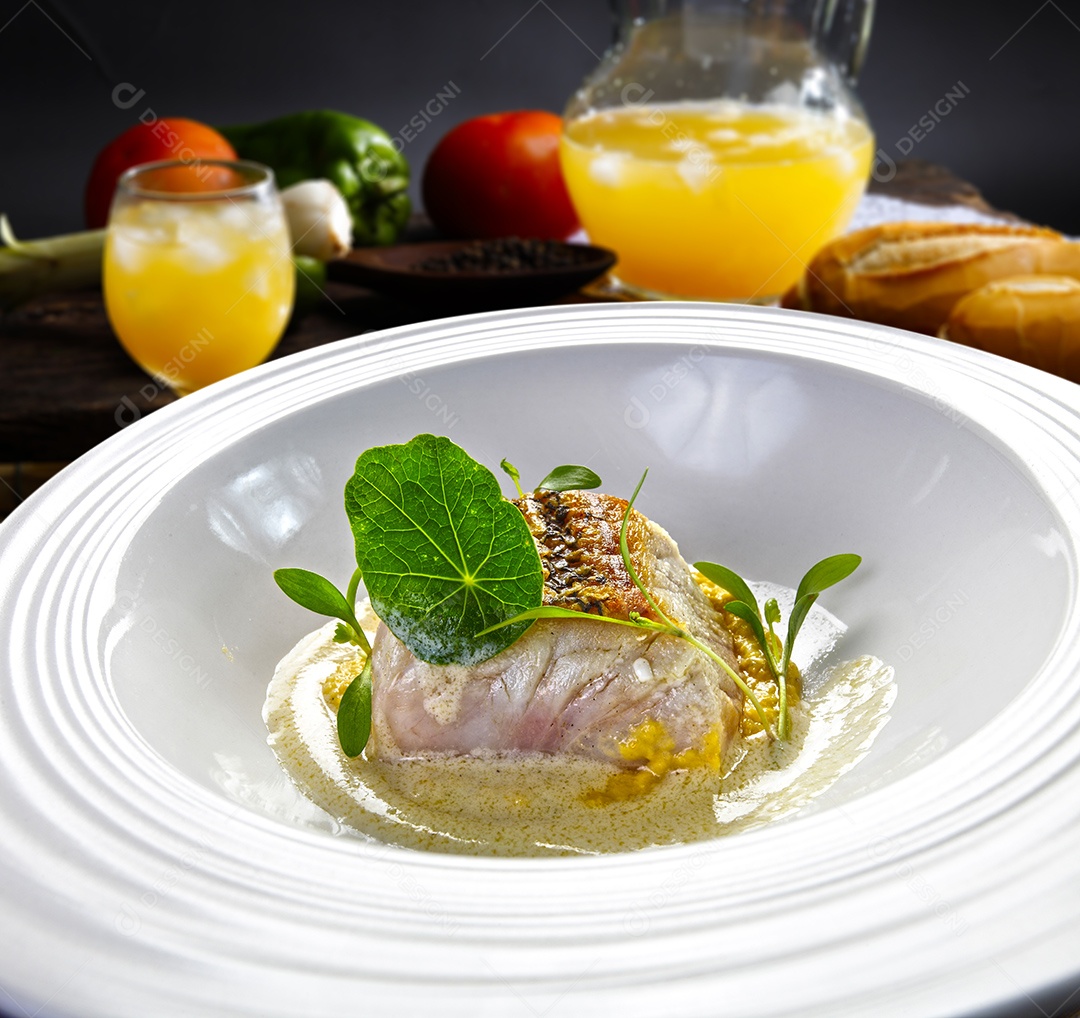 Peixe grelhado gourmet