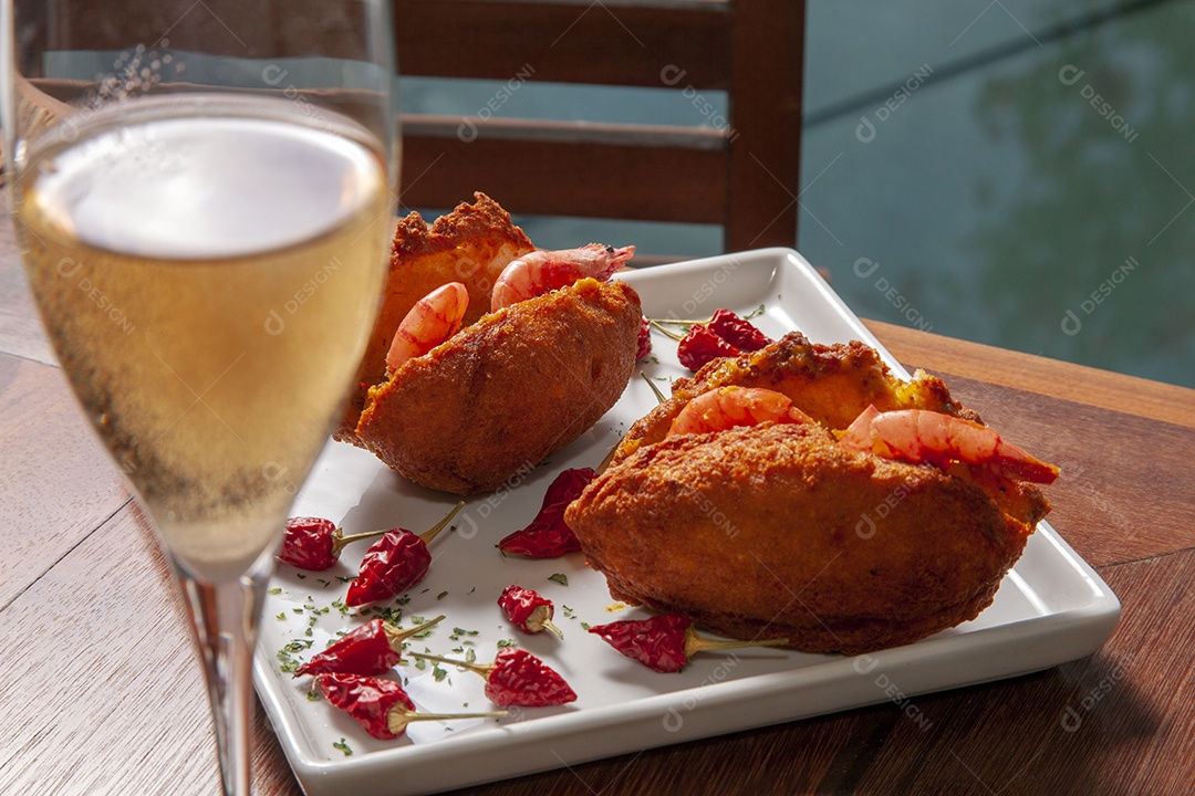 Acarajé comida de rua tradicional brasileira da Bahia