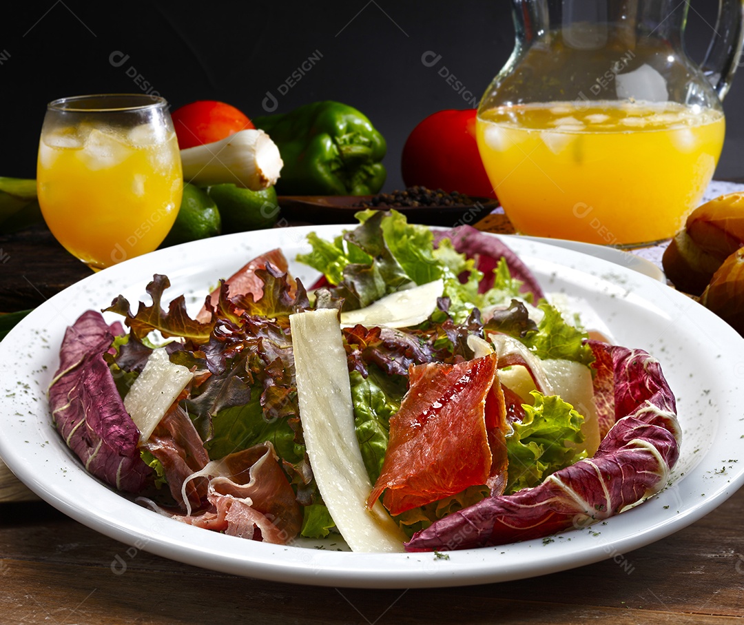 Salada com legumes variados