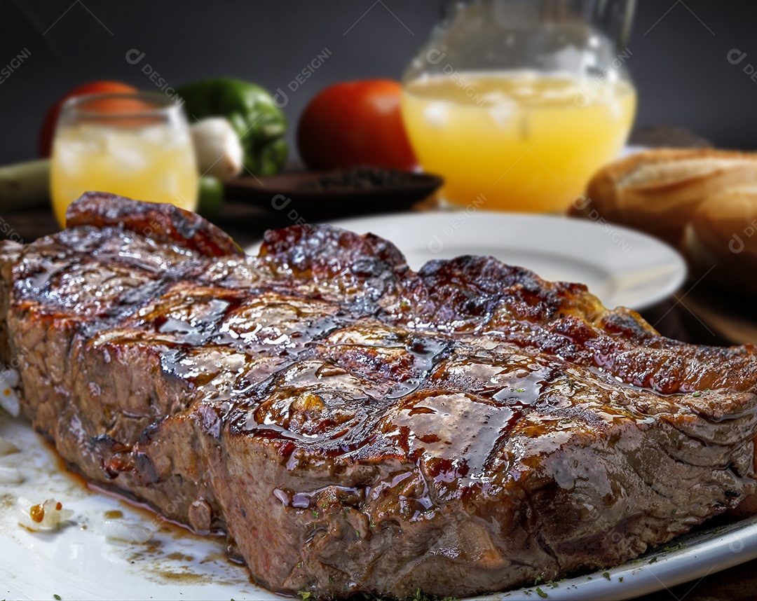 Carne assada ao molho delicioso