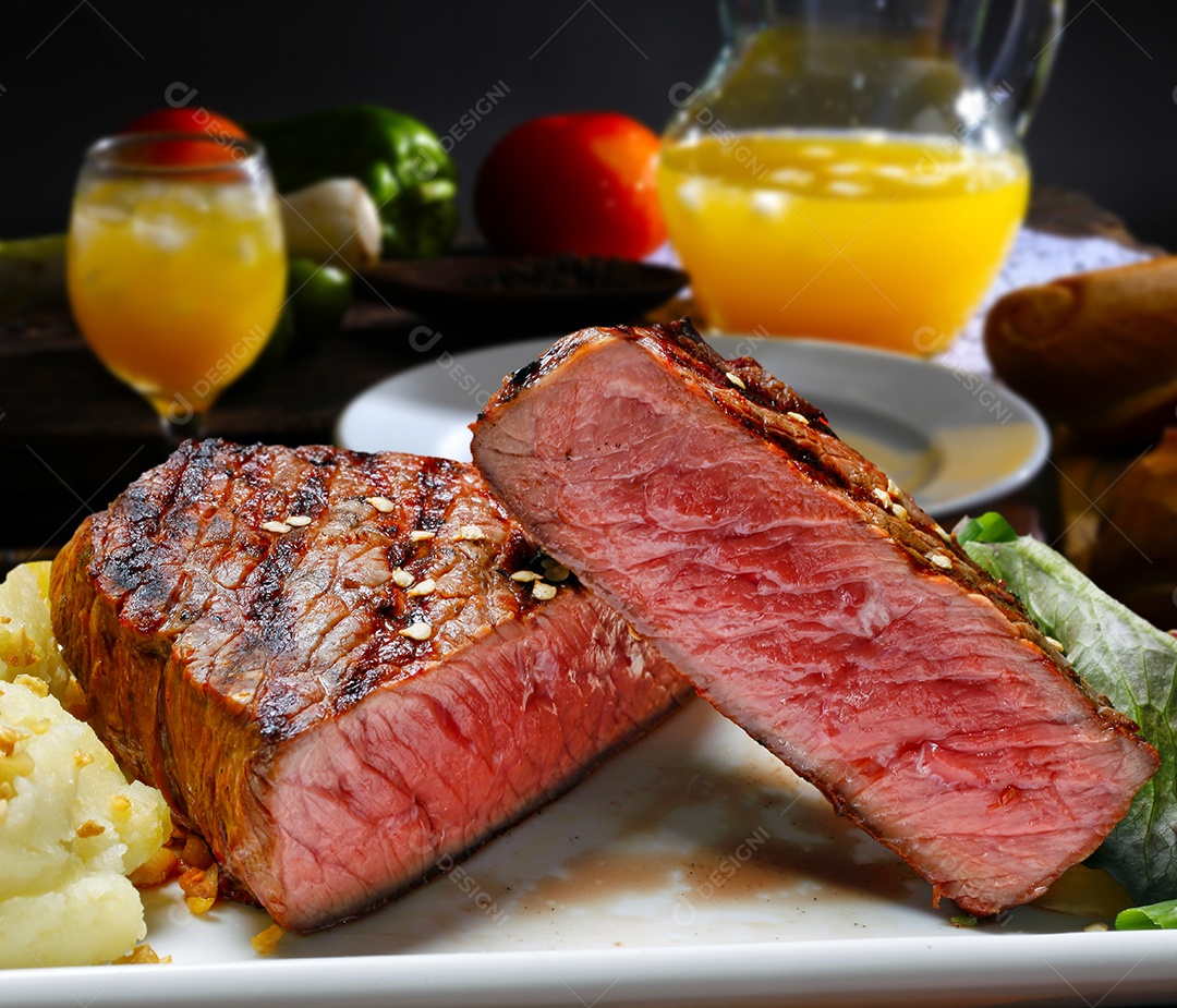 Carnes assada com vegetais