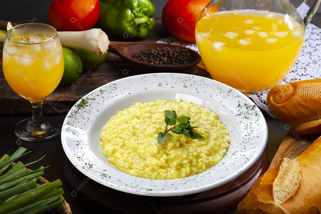 Risotto simples de arroz