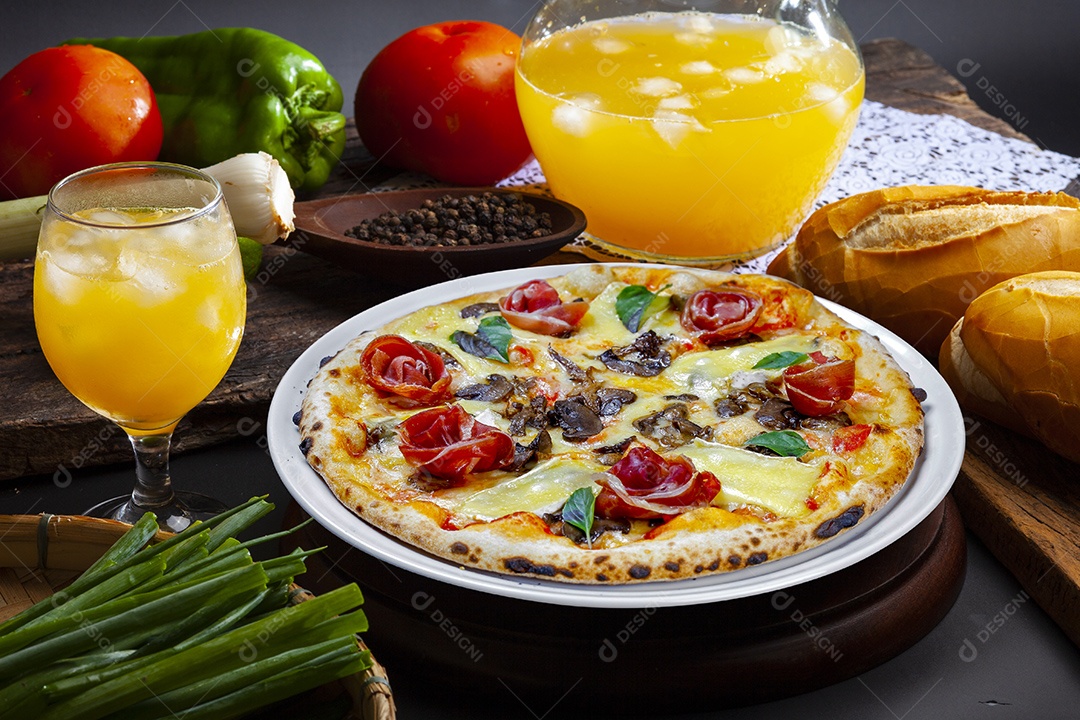 Pizza de presunto parma e queijo