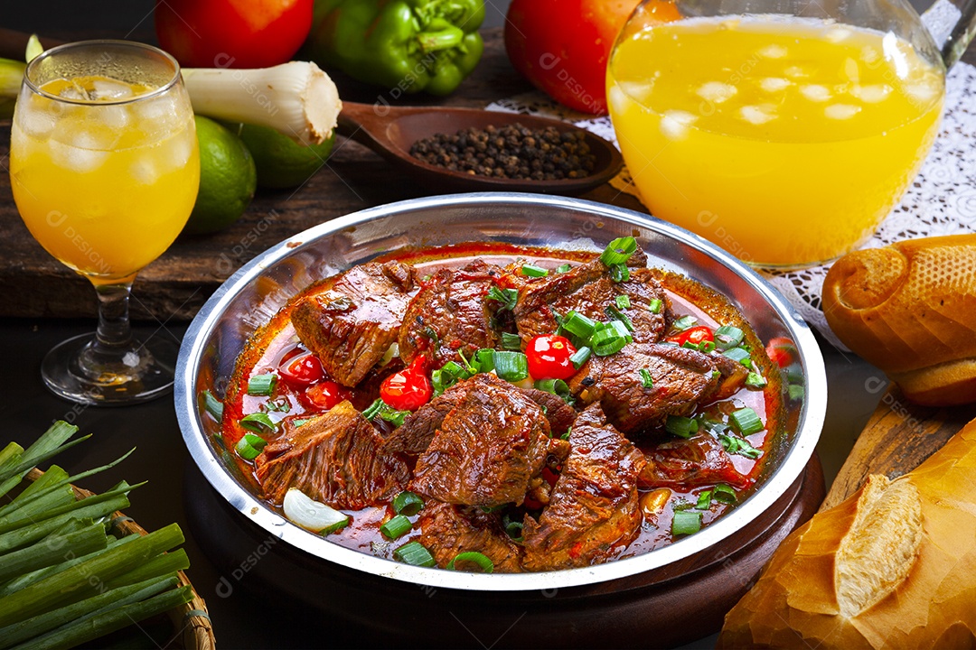 Ensopado de carne cozida