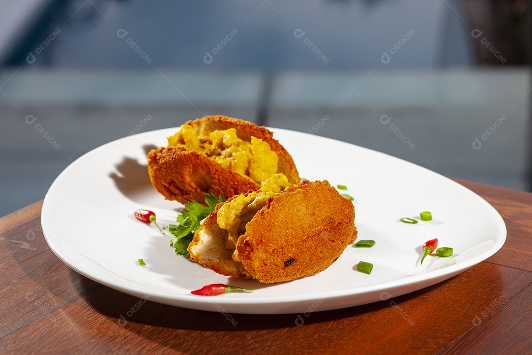 Acarajé comida de rua tradicional brasileira da Bahia