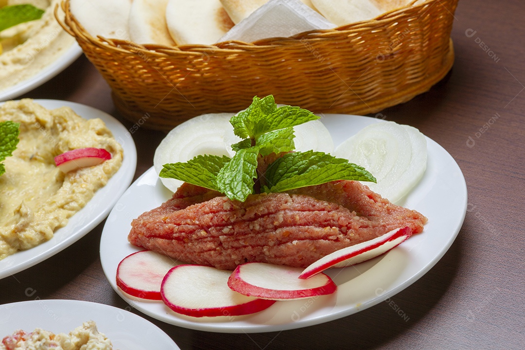 Quibe cru, culinária árabe