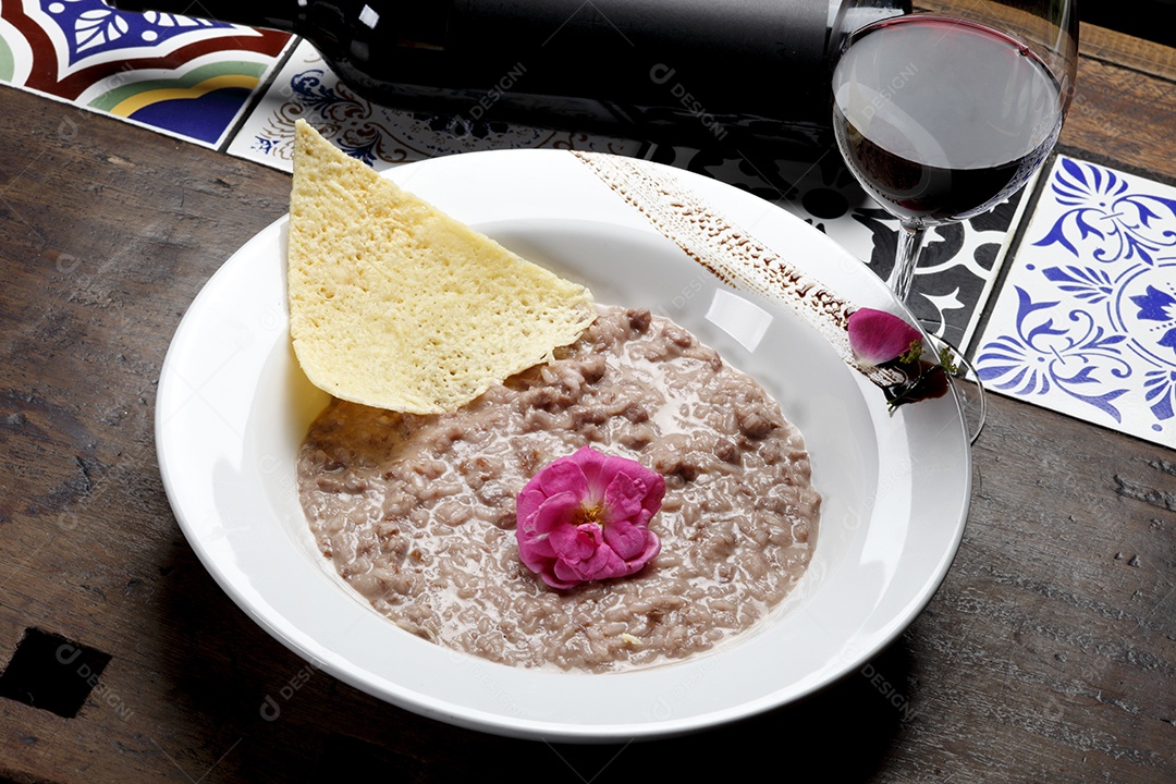 Risotto e vinho tinto