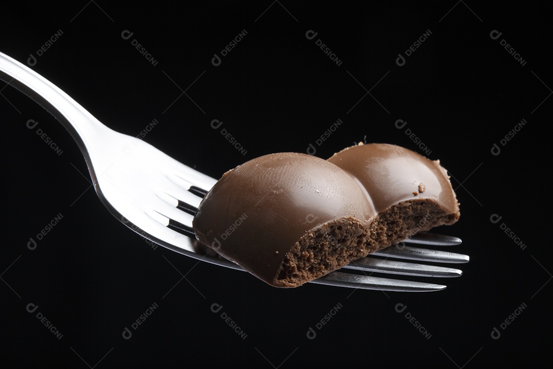 Chocolate em um garfo