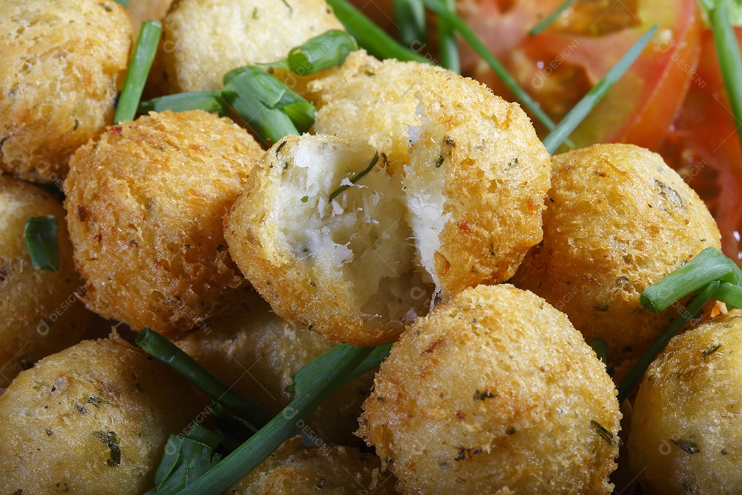 Bolinhos de bacalhau fritos