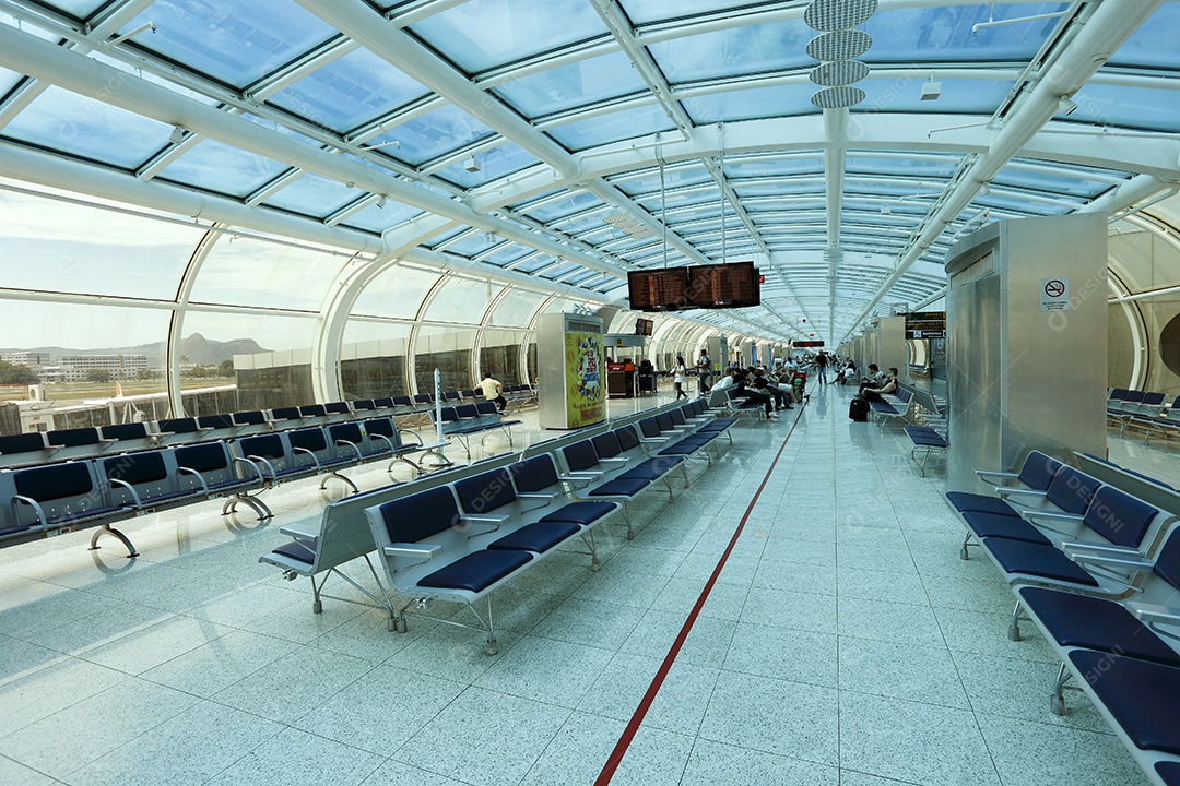 O aeroporto santos dumont é um aeroporto doméstico no Rio de Janeiro