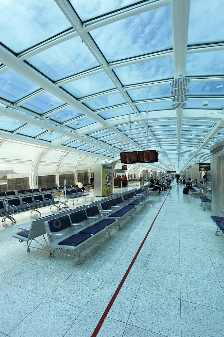 O aeroporto santos dumont é um aeroporto doméstico no Rio de Janeiro