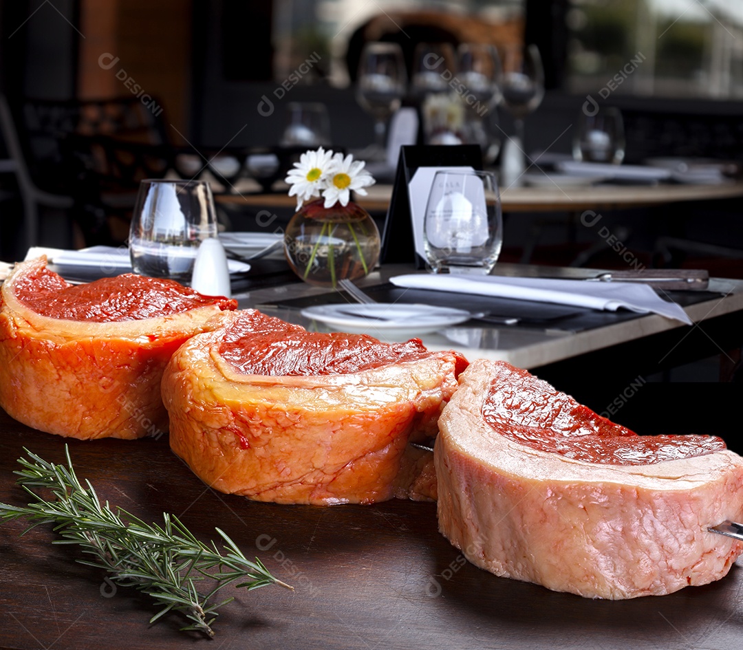 Espeto de picanha cru para churrasco