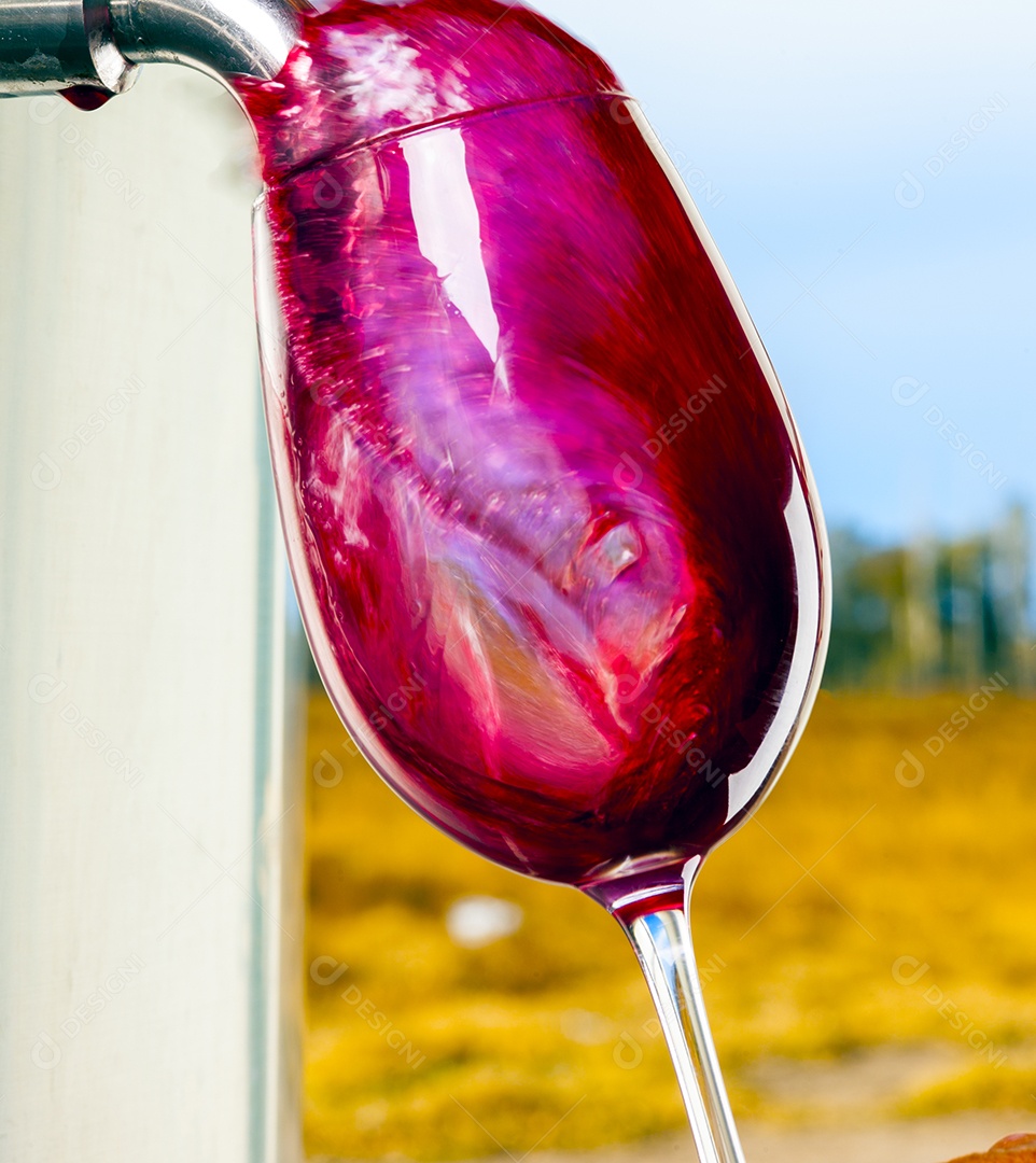 Torneira barril vidro vinho tinto