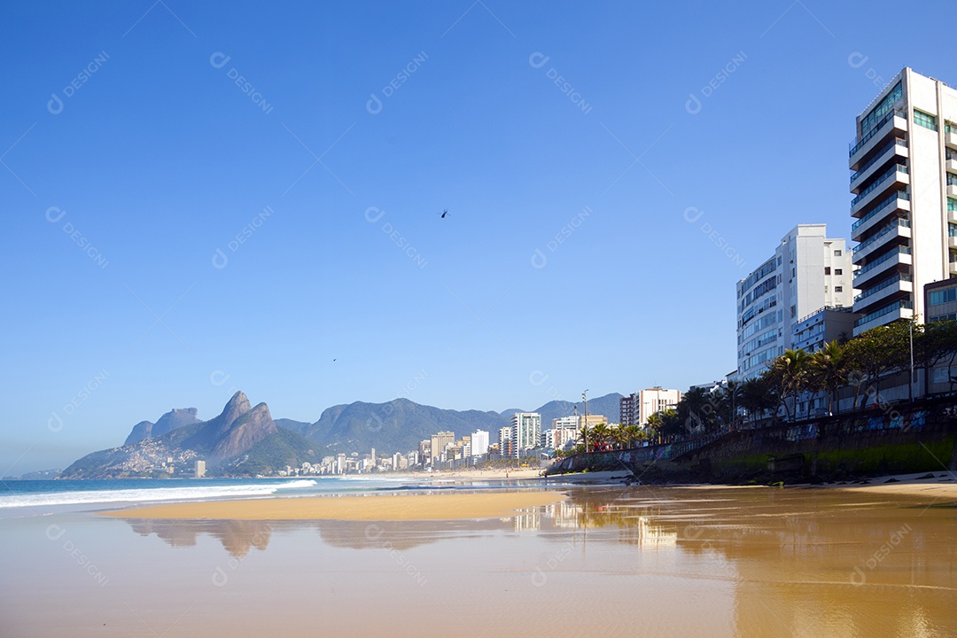 Praia de Ipanema no Rio de Janeiro