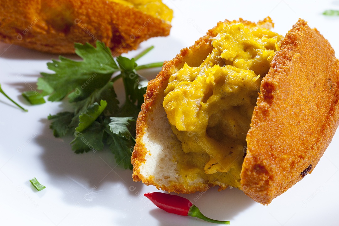 Acarajé acomida de rua tradicional brasileira da Bahia