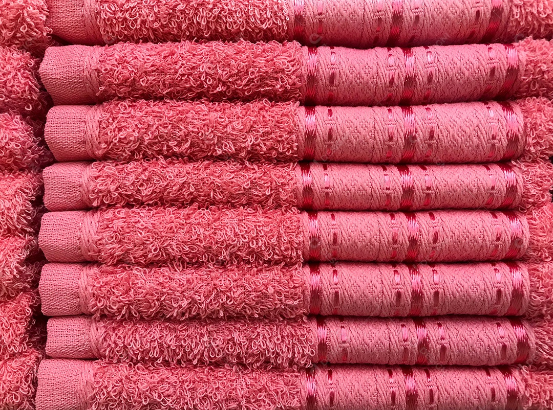 Pilha de toalhas limpas e macias