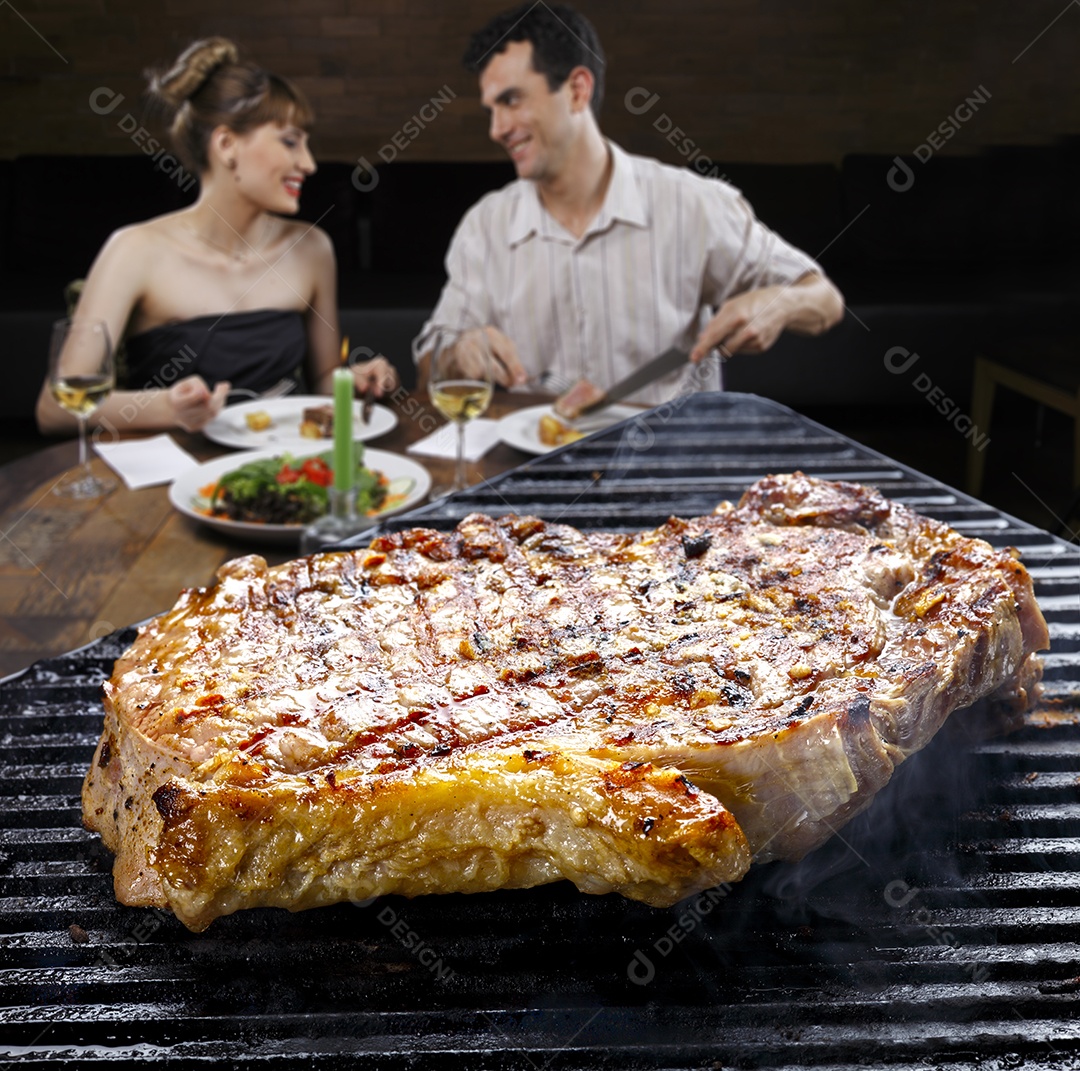 Bife grelhado em brasa