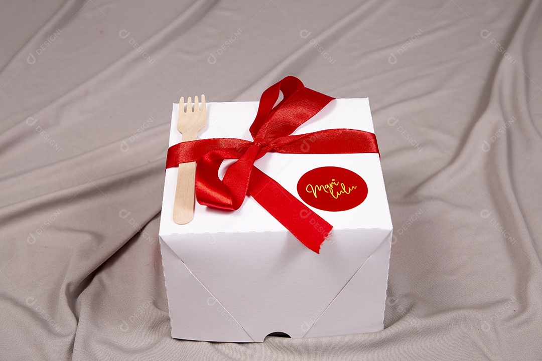 Caixa de bolo para presente de dia doa pais