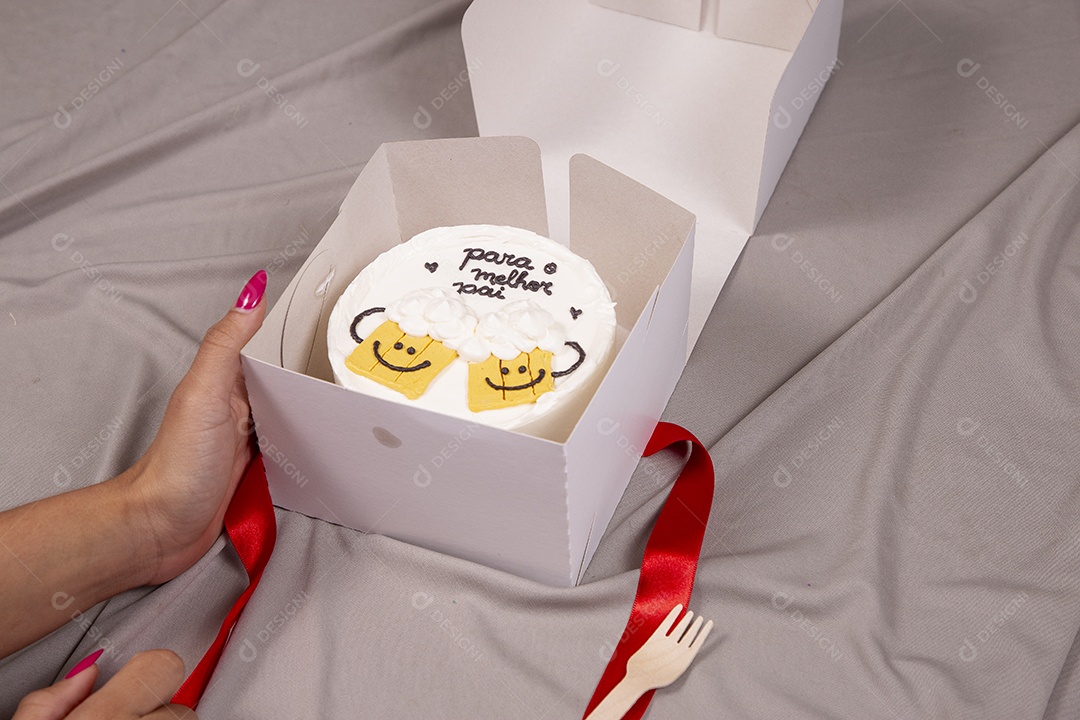 Caixa de bolo para presente de dia doa pais