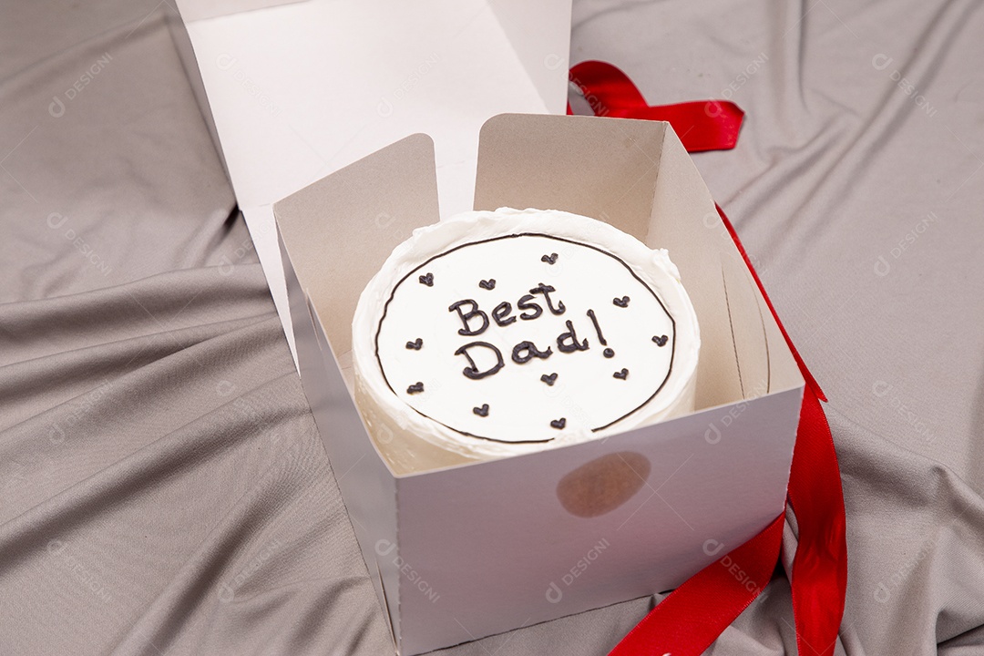 Caixa de bolo para presente de dia doa pais