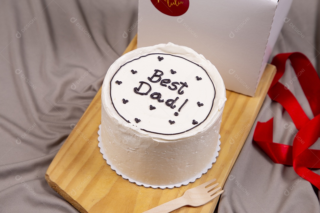 Caixa de bolo para presente de dia doa pais