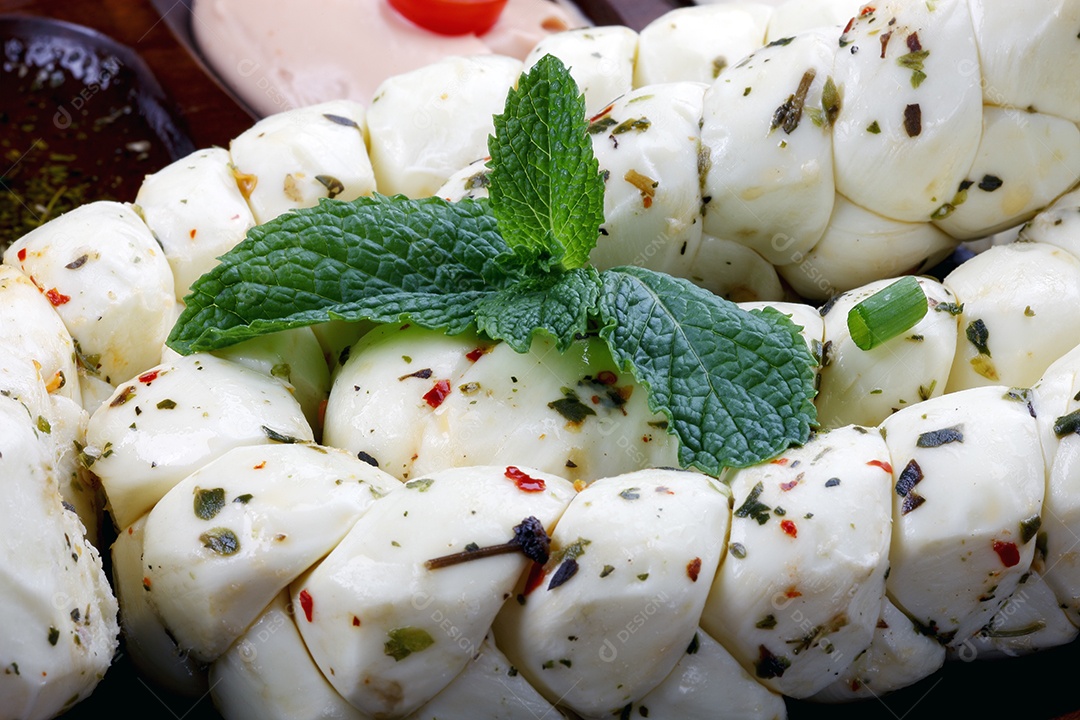 Queijo mussarela temperada