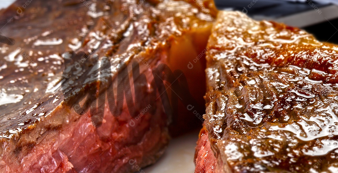 Carne assada cortada bem passada