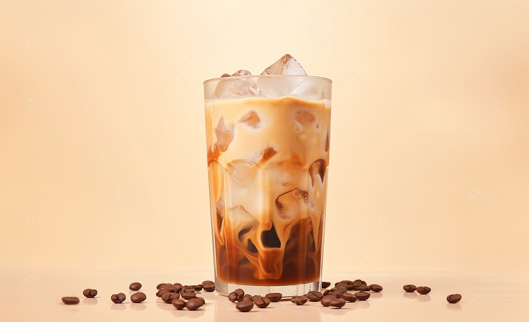 Copo com delicioso café gelado