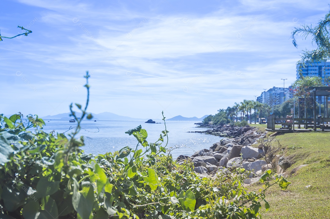 Linda praia em Florianópolis