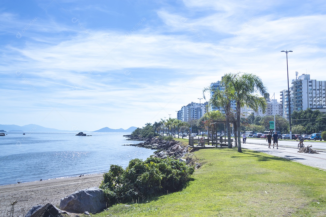 Linda praia em Florianópolis
