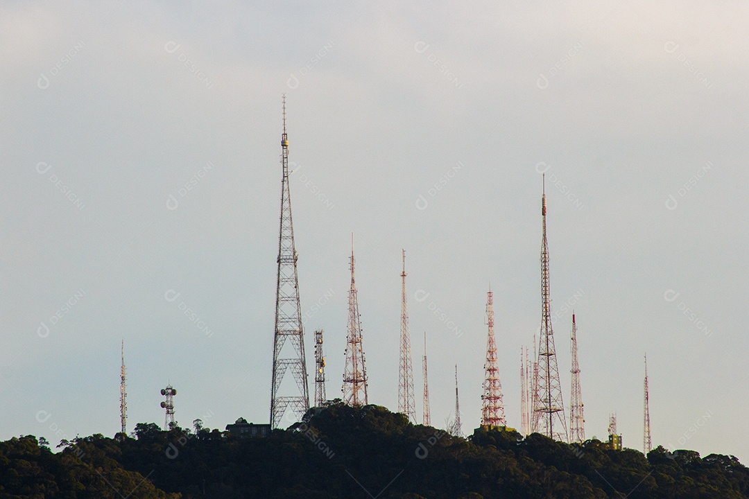 vista das antenas de sumaré no rio de Janeiro.