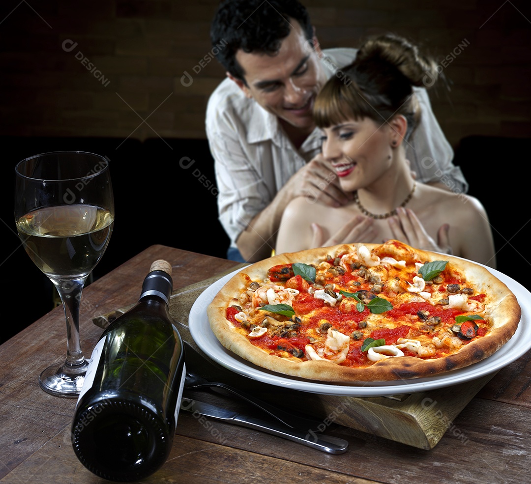Pizza de camarão com queijo