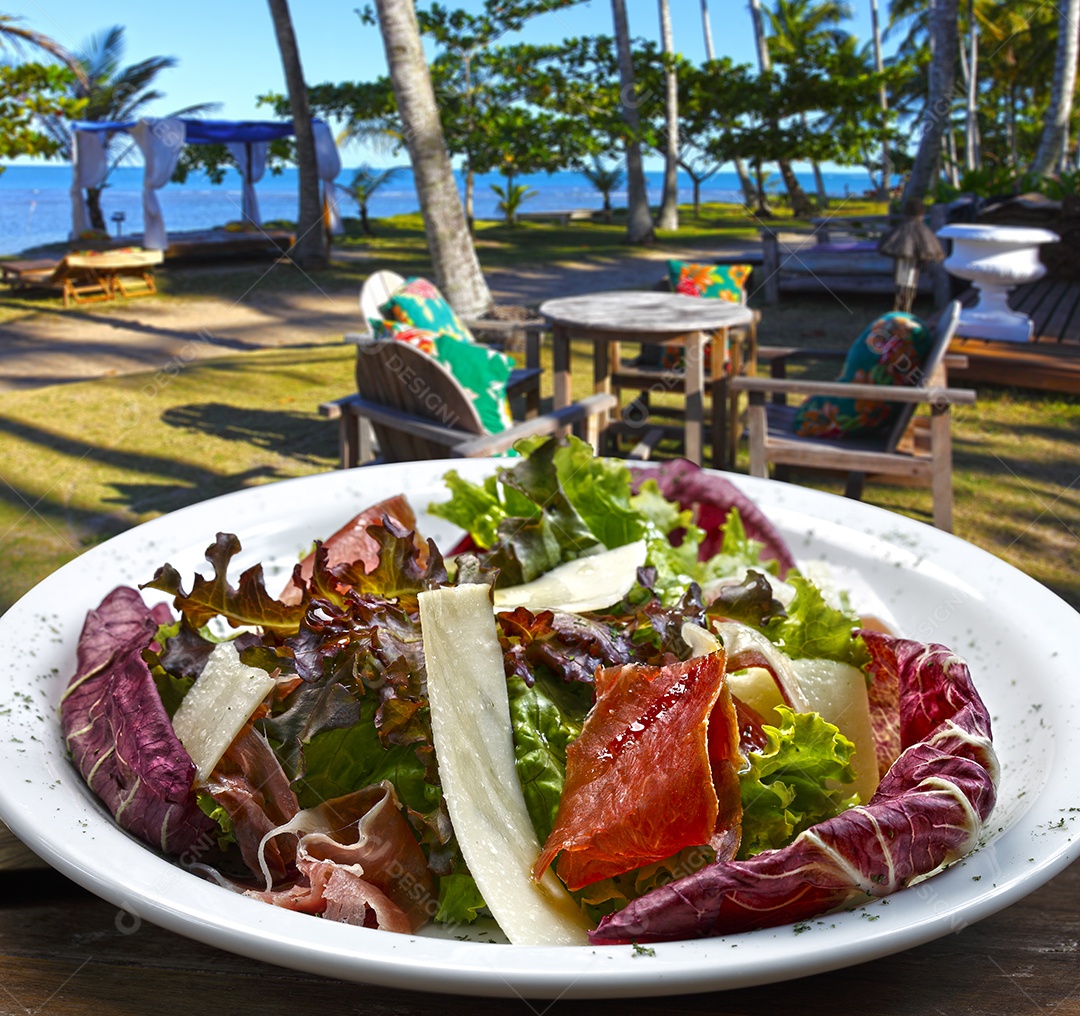 Salada de queijo e presunto parma