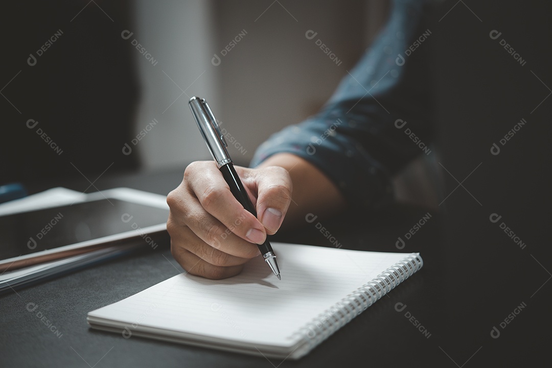 Assinatura de documentos de registro de aprovação carimbo de confirmação de assinatura de ocupação.