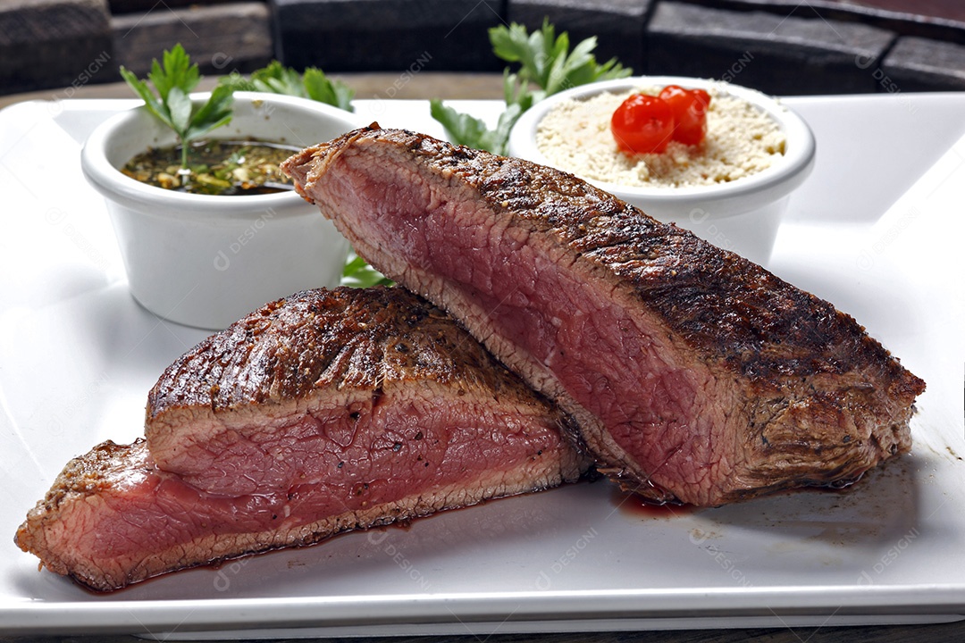 Carne grelhada ao ponto