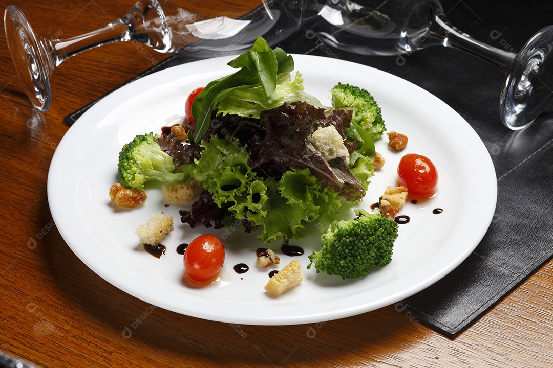 Deliciosa salada saudável