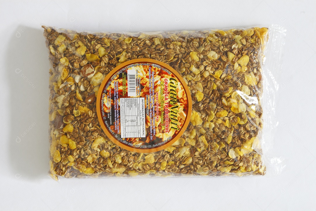 Pacote de granola sobre a mesa