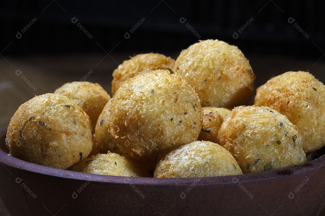 Deliciosos bolinhos de bacalhau